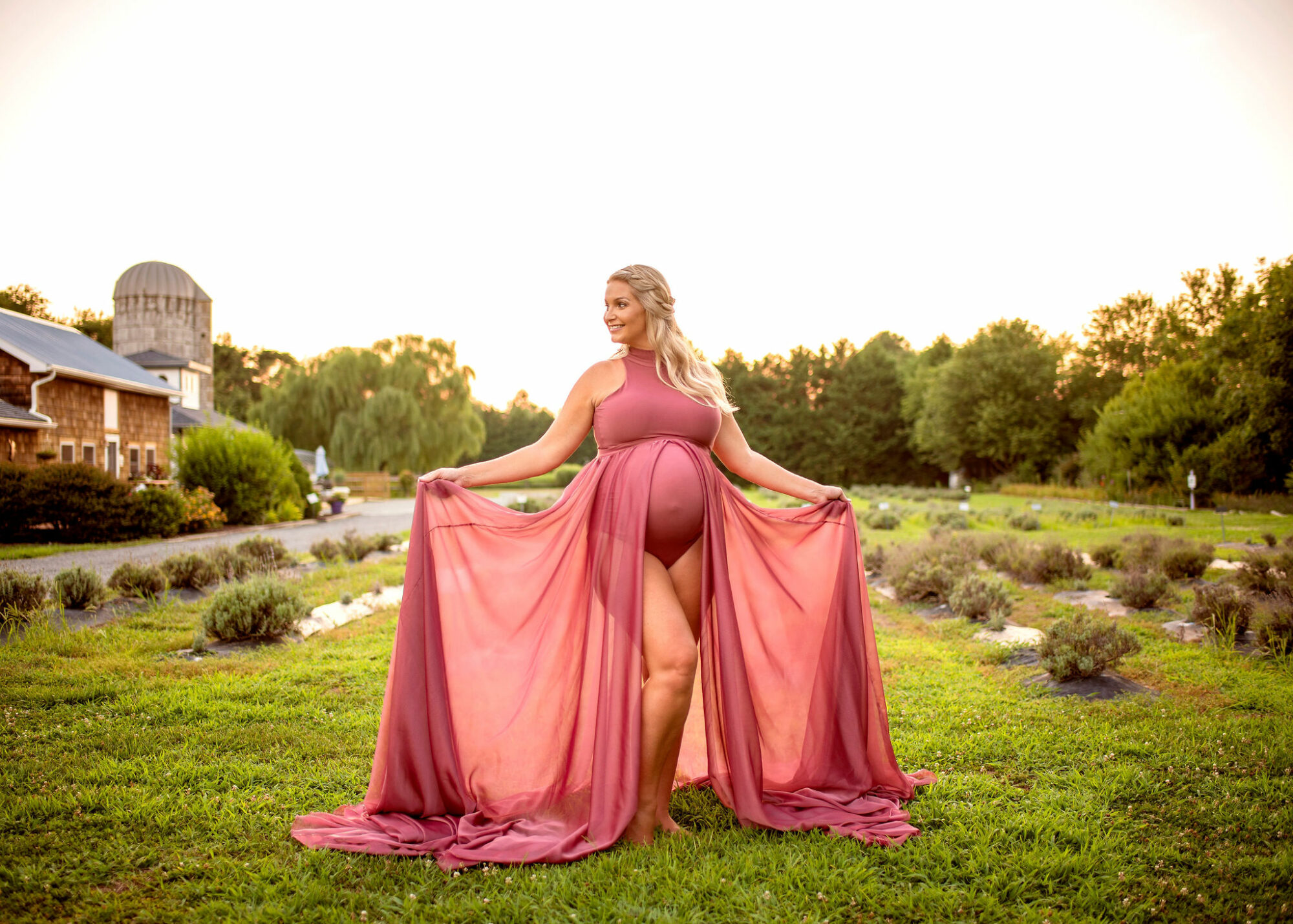 Lavender-Fields-Milton-Delaware-long-Maternity-Gown-Photo.jpg